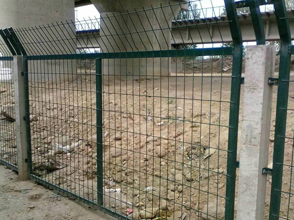 铁路护栏网