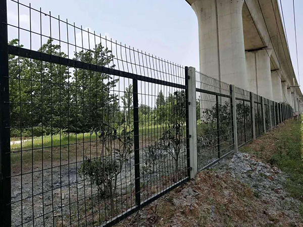铁路护栏网
