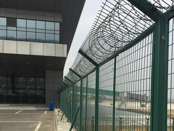机场护栏网