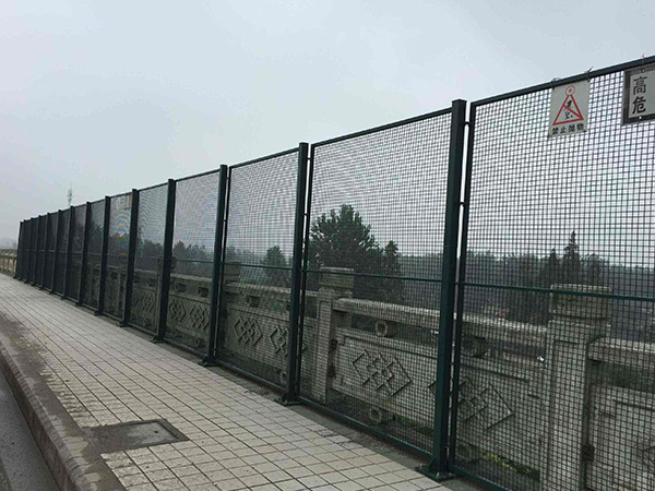 桥梁护栏网